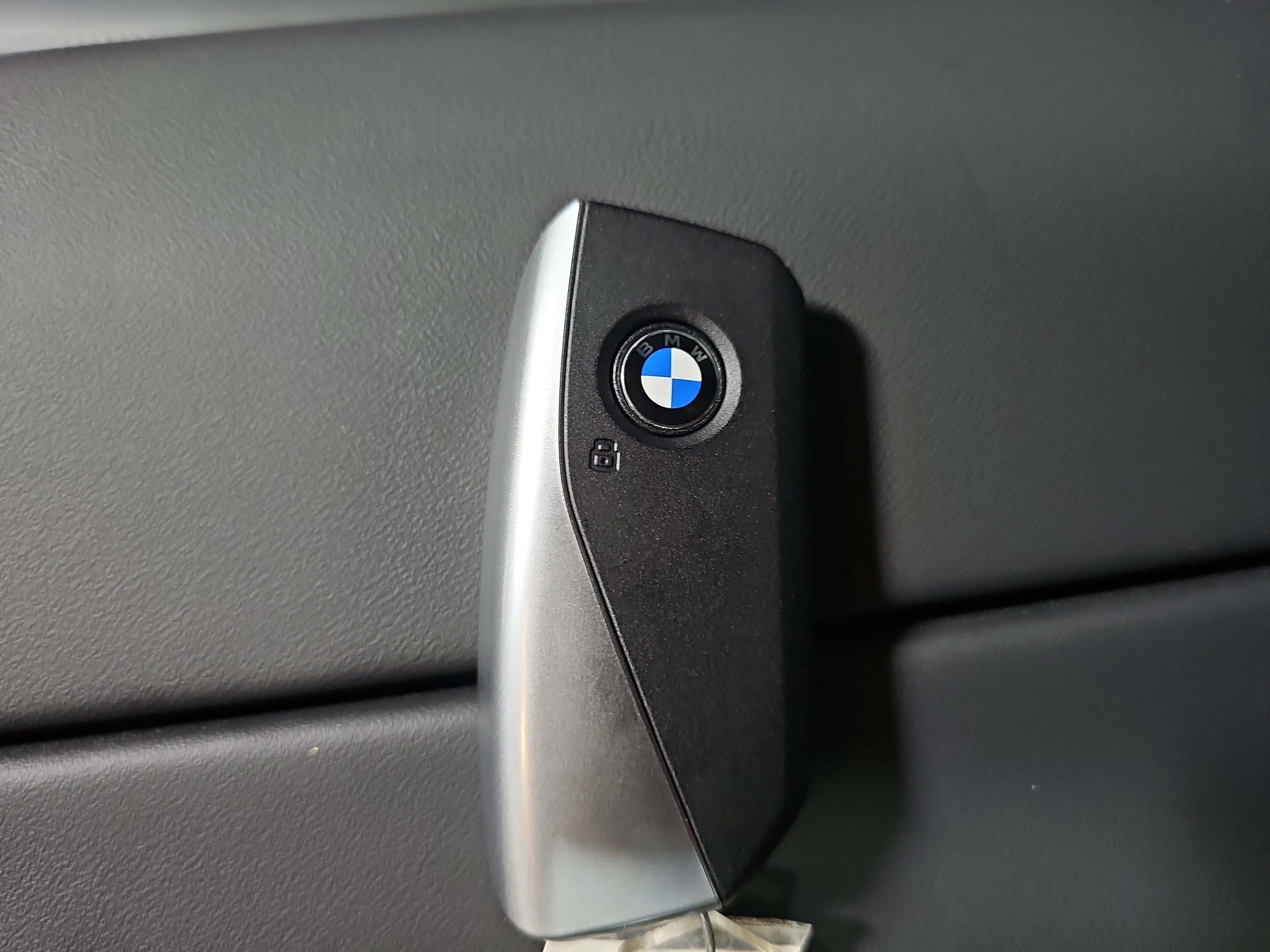 New 2026 BMW 540i xDrive w/ M Sport Package AWD/4WD image 36