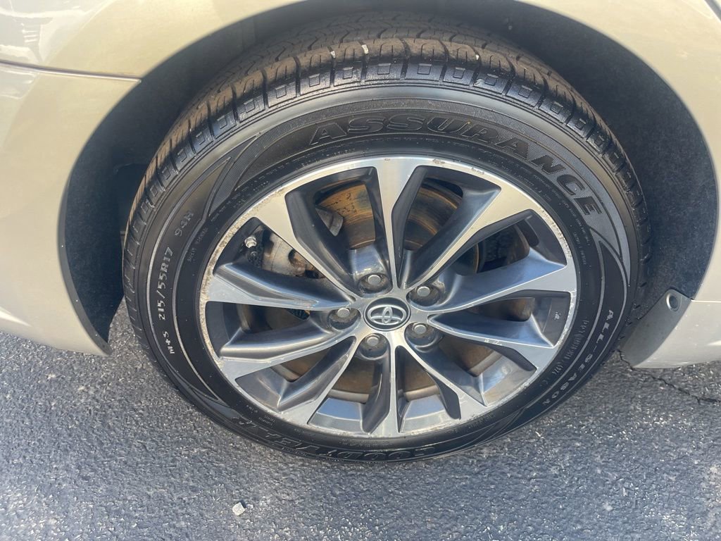 Used 2018 Toyota Avalon XLE Premium w/ Carpet Mat Package image 28