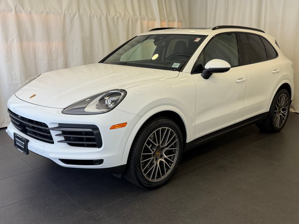Certified 2023 Porsche Cayenne Platinum Edition AWD/4WD image 1