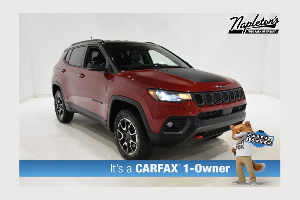 Used 2025 Jeep Compass Trailhawk AWD/4WD image 1