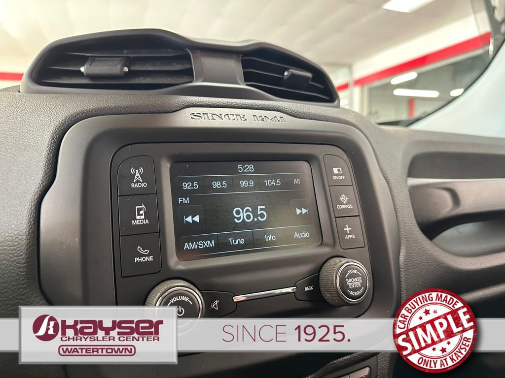 Used 2017 Jeep Renegade Trailhawk w/ Premium Trailhawk Package image 19