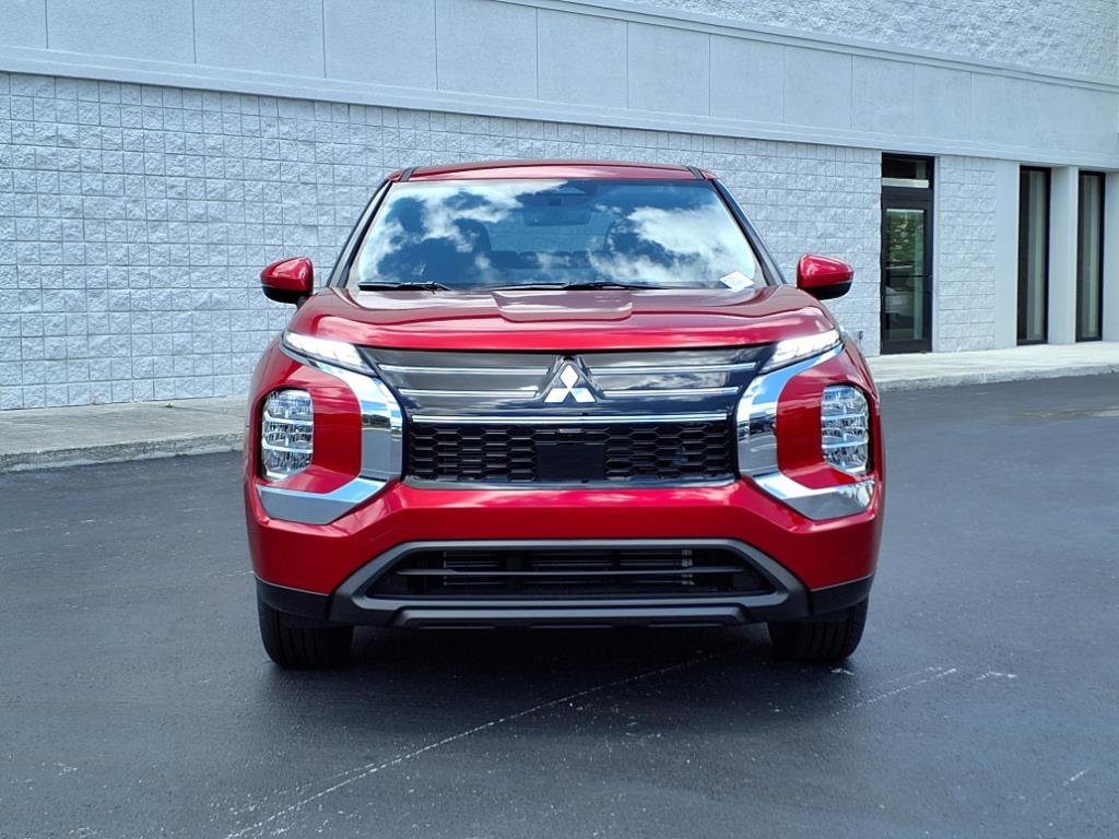New 2025 Mitsubishi Outlander ES image 5