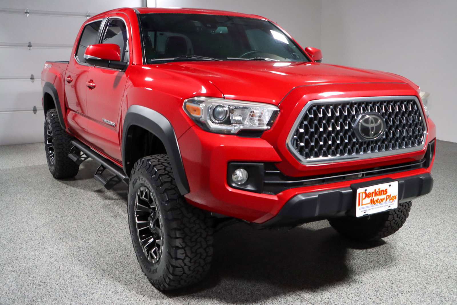 Used 2018 Toyota Tacoma TRD Off-Road image 6