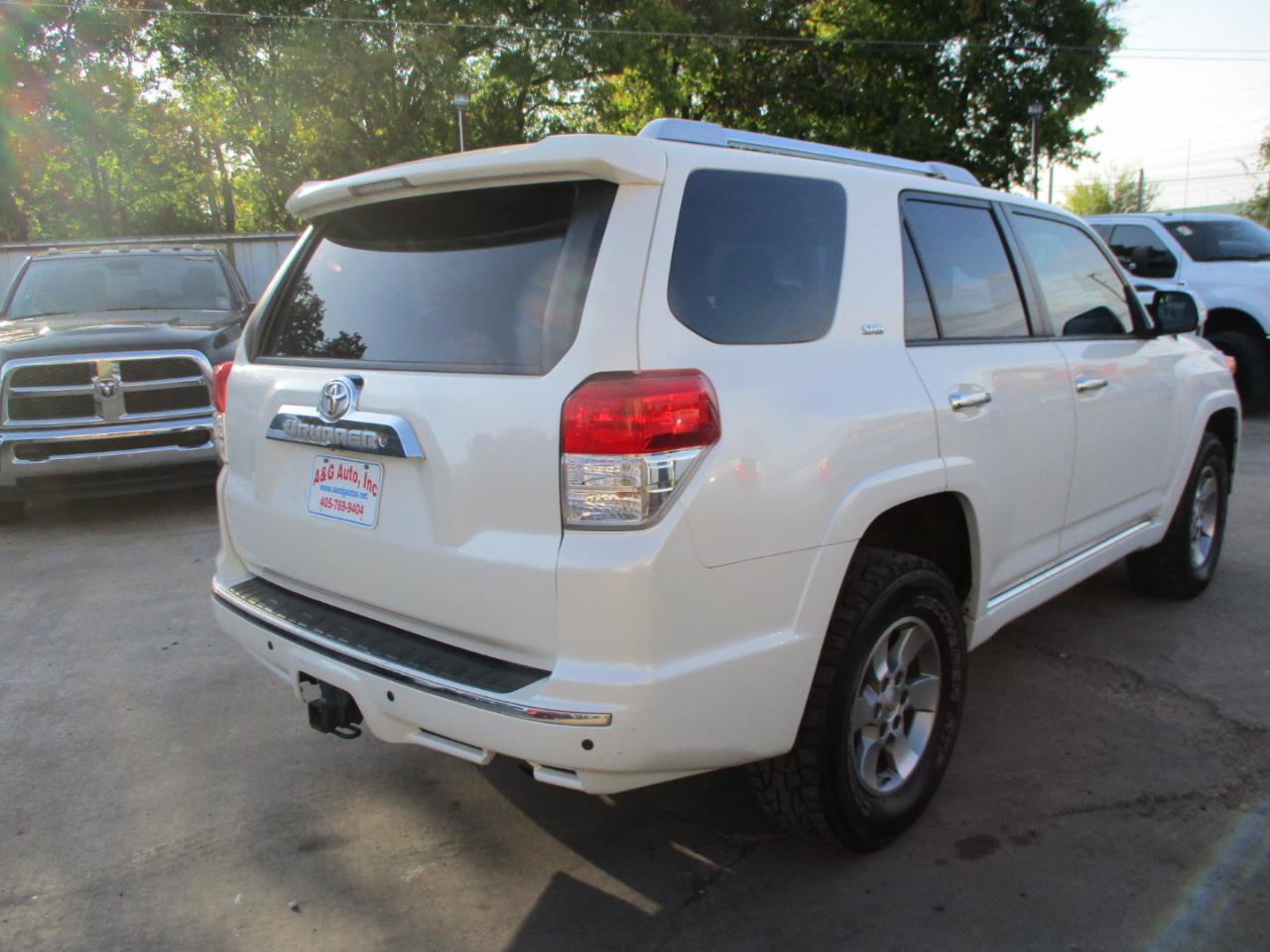 Used 2010 Toyota 4Runner SR5 AWD/4WD image 4