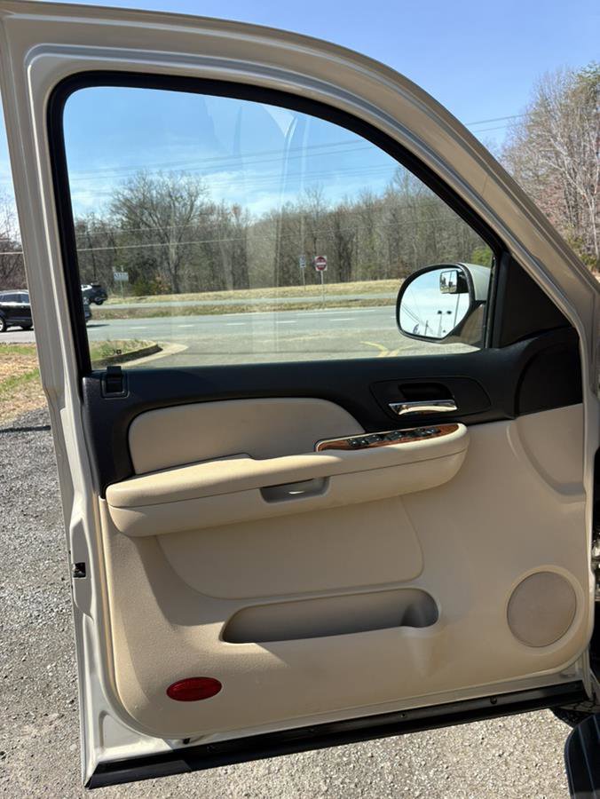 Used 2007 Chevrolet Avalanche LT image 10