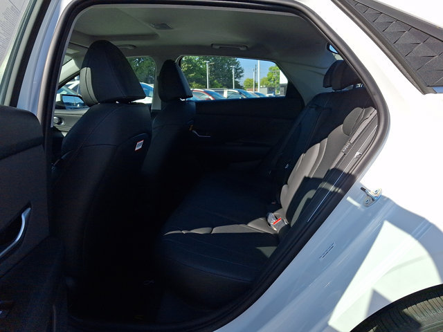 New 2026 Hyundai Elantra Limited FWD image 9