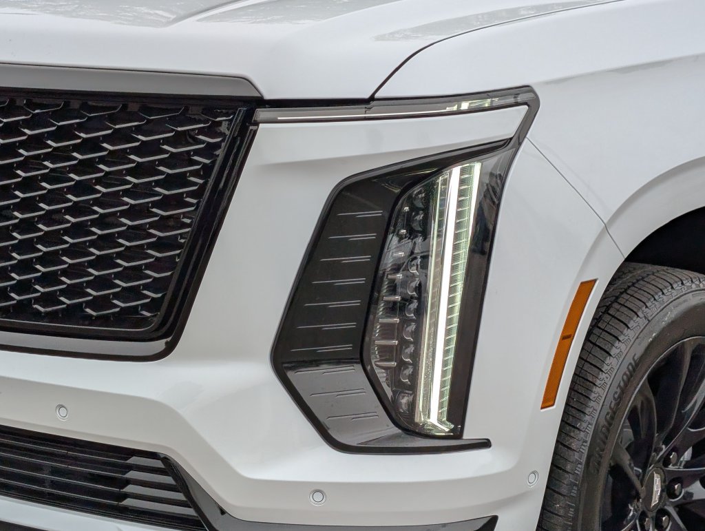 New 2027 Cadillac Escalade Sport w/ LPO, ONYX Package AWD/4WD image 7