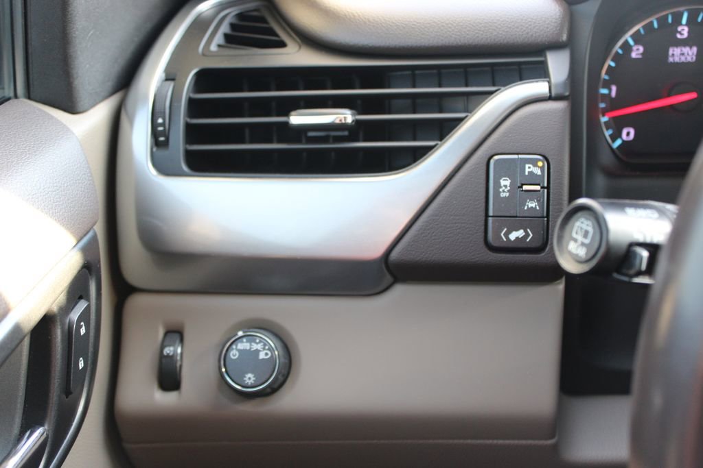 Used 2019 Chevrolet Tahoe LS w/ Enhanced Driver Alert Package image 31