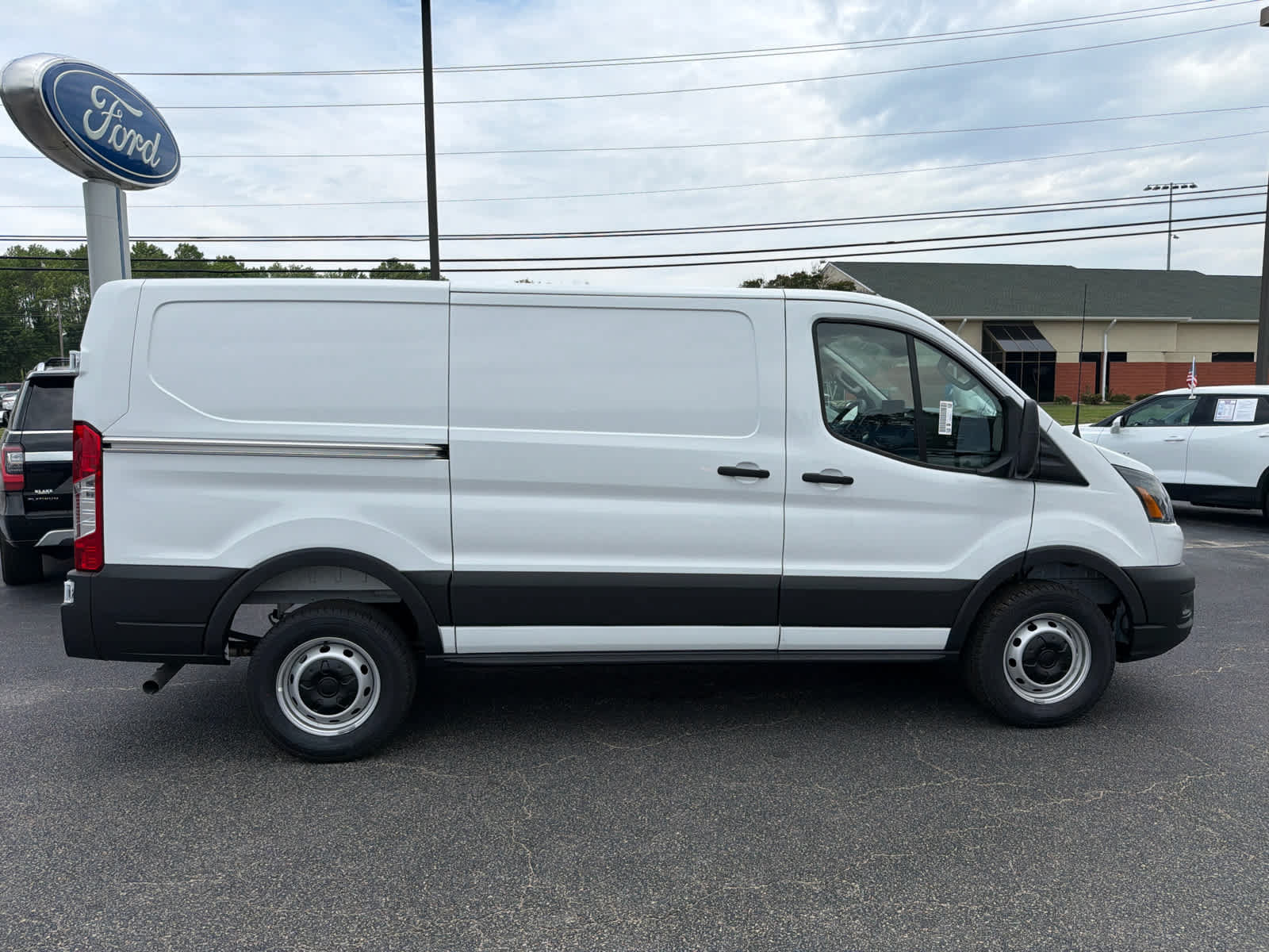 New 2026 Ford Transit 250 Low Roof RWD image 2