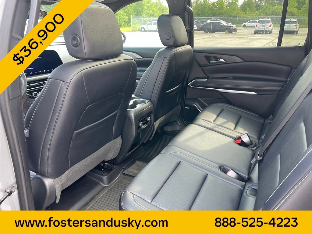 Used 2024 Chevrolet Traverse LT w/ Enhanced Driving Package FWD image 15