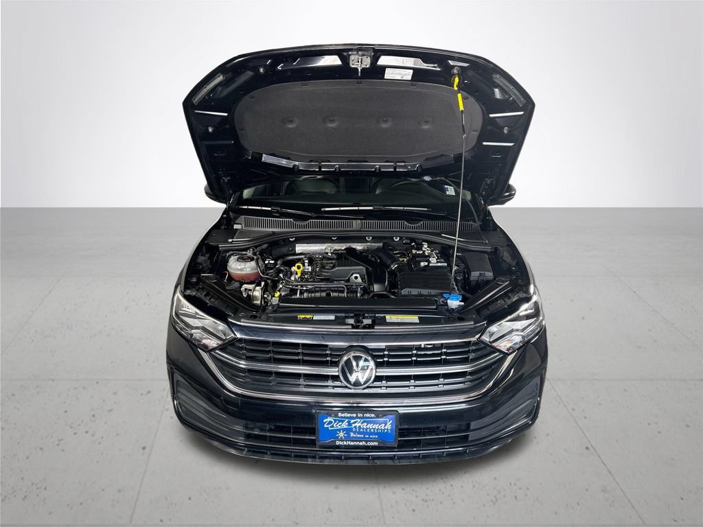 Certified 2022 Volkswagen Jetta SE FWD image 22