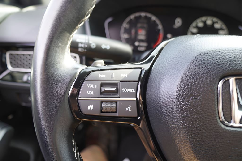 Used 2025 Honda Civic Sport image 15
