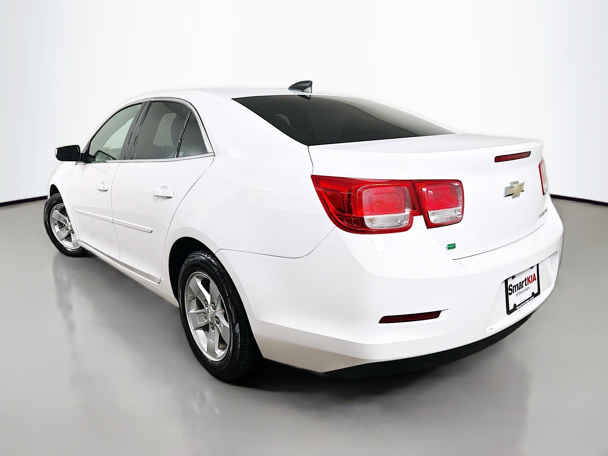 Used 2015 Chevrolet Malibu LS FWD image 5