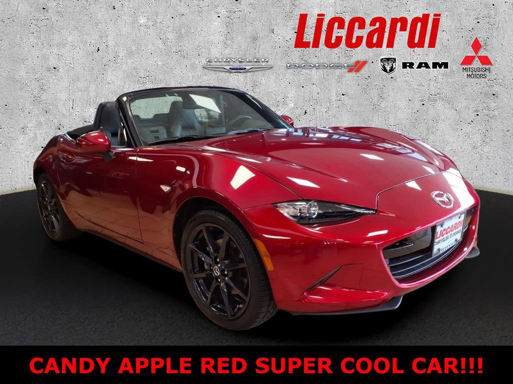 Used 2019 MAZDA MX-5 Miata Grand Touring image 1