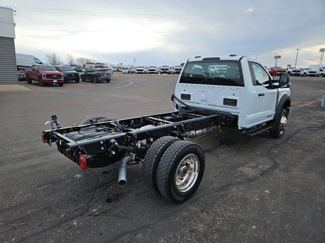 New 2025 Ford F550 4x4 Regular Cab Super Duty image 6