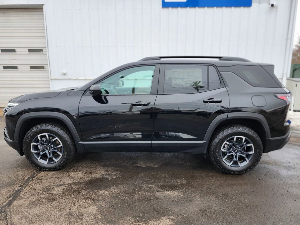 Used 2026 Chevrolet Equinox ACTIV w/ Convenience Package III image 2