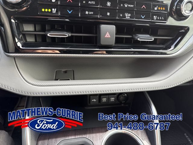 Used 2021 Toyota Highlander Platinum FWD image 22