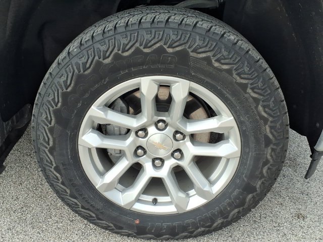 Used 2024 Chevrolet Silverado 1500 LT AWD/4WD image 11