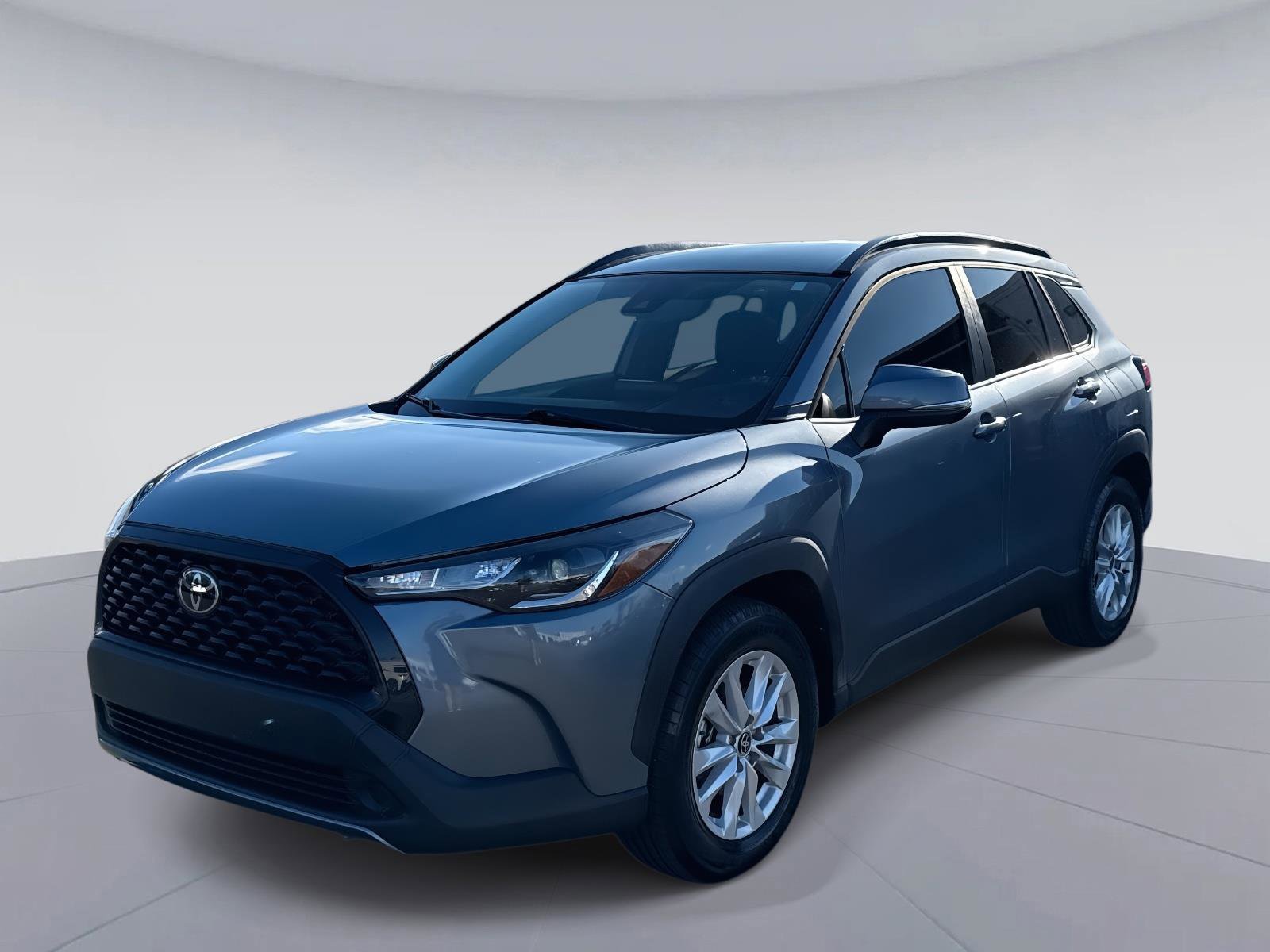 Used 2022 Toyota Corolla Cross LE image 8