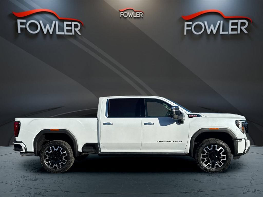 New 2026 GMC Sierra 2500 Denali w/ Denali Reserve Package AWD/4WD image 6