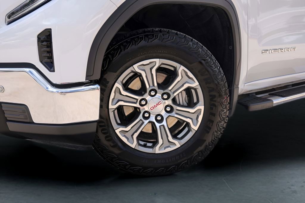Used 2024 GMC Sierra 1500 SLE AWD/4WD image 4
