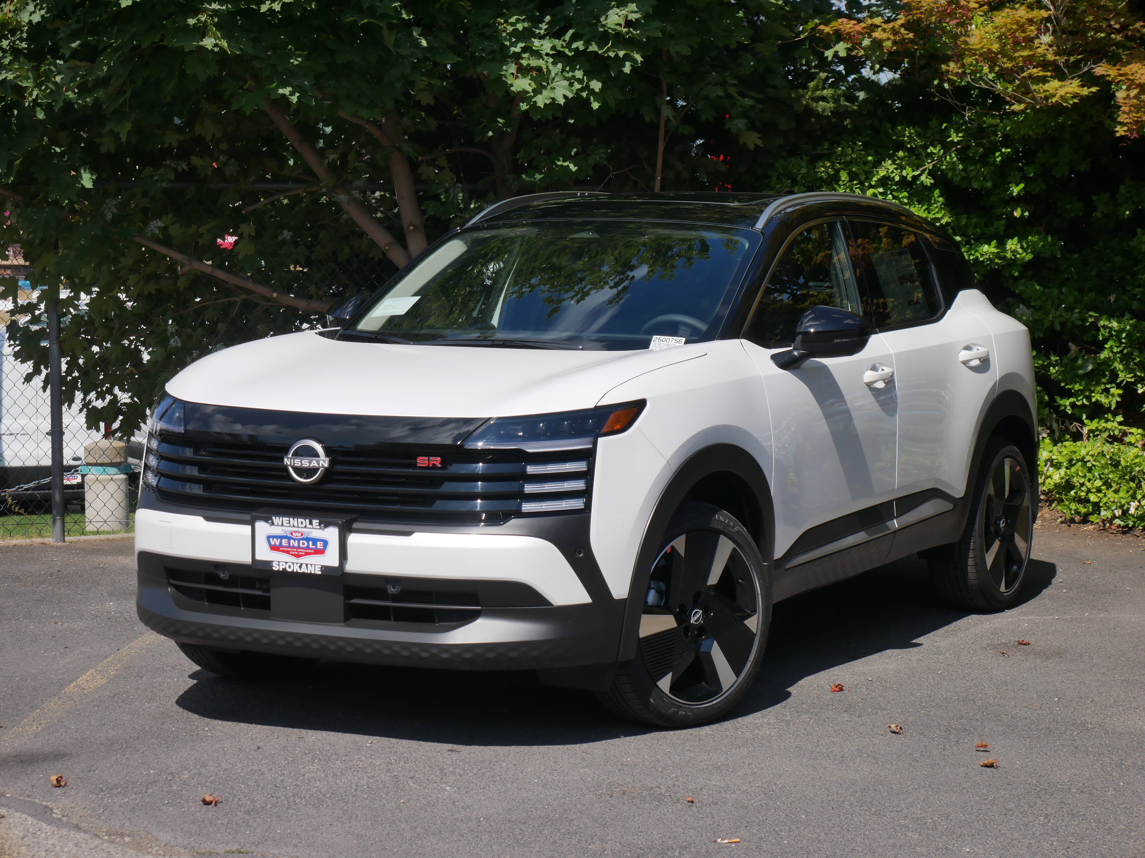 New 2025 Nissan Kicks SR w/ SR Premium Package image 2