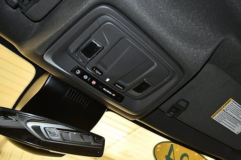 Used 2024 Chevrolet Silverado 2500 LT image 28