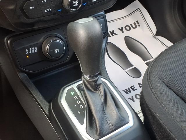 Used 2020 Jeep Renegade Altitude AWD/4WD image 24