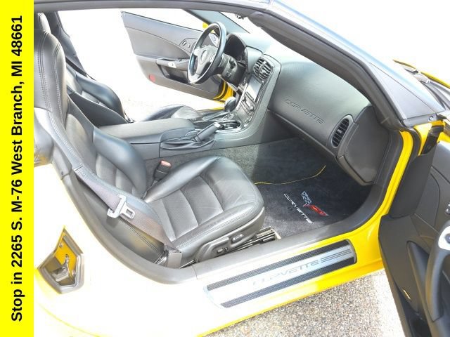 Used 2011 Chevrolet Corvette Coupe w/ Preferred Equipment Group RWD image 21