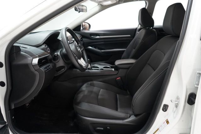 Used 2023 Nissan Altima 2.5 SV image 16