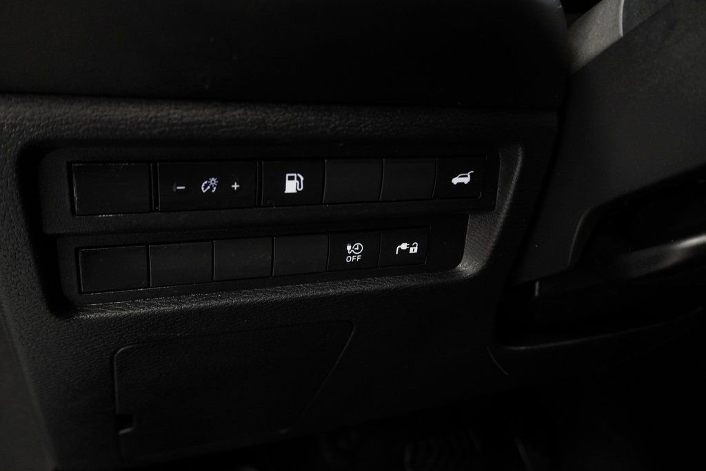 Used 2023 Mitsubishi Outlander SE image 41