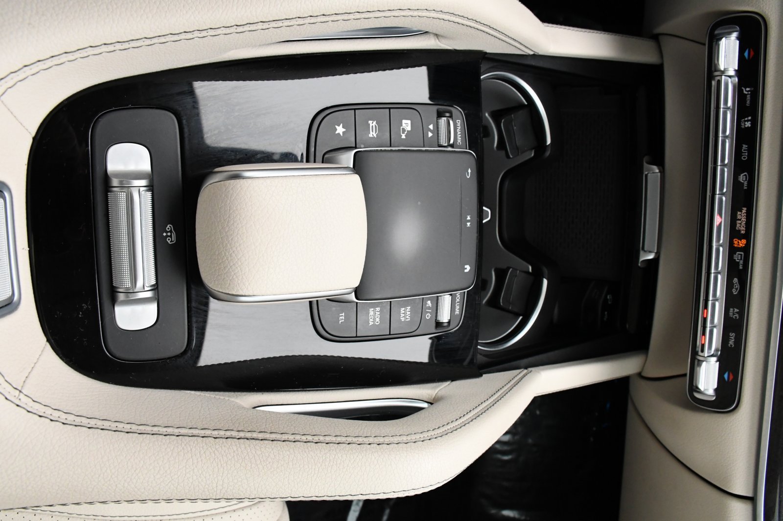 Used 2021 Mercedes-Benz GLS 450 4MATIC image 12