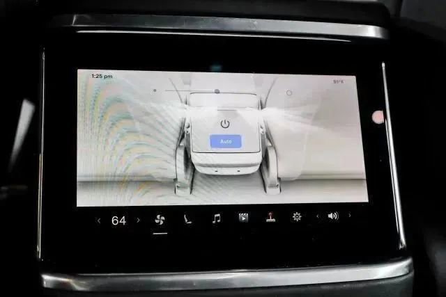 Used 2022 Tesla Model S Standard Range AWD/4WD image 29