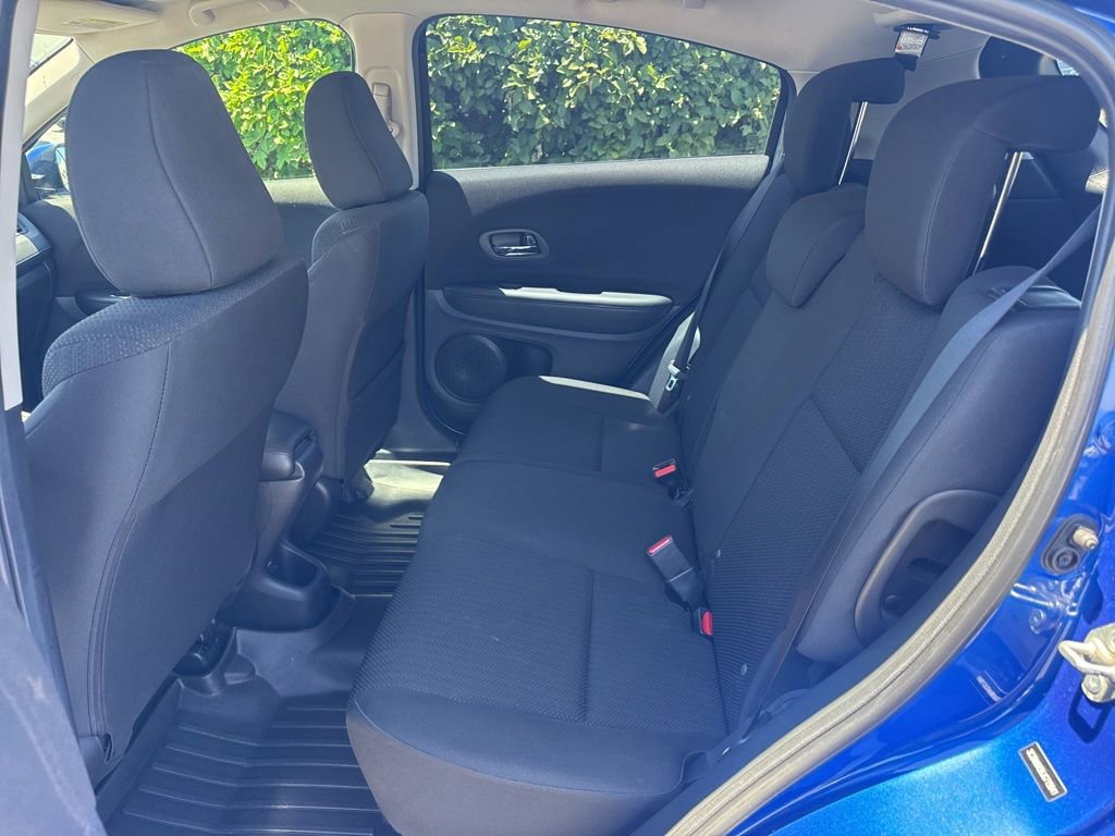 Used 2018 Honda HR-V LX image 9