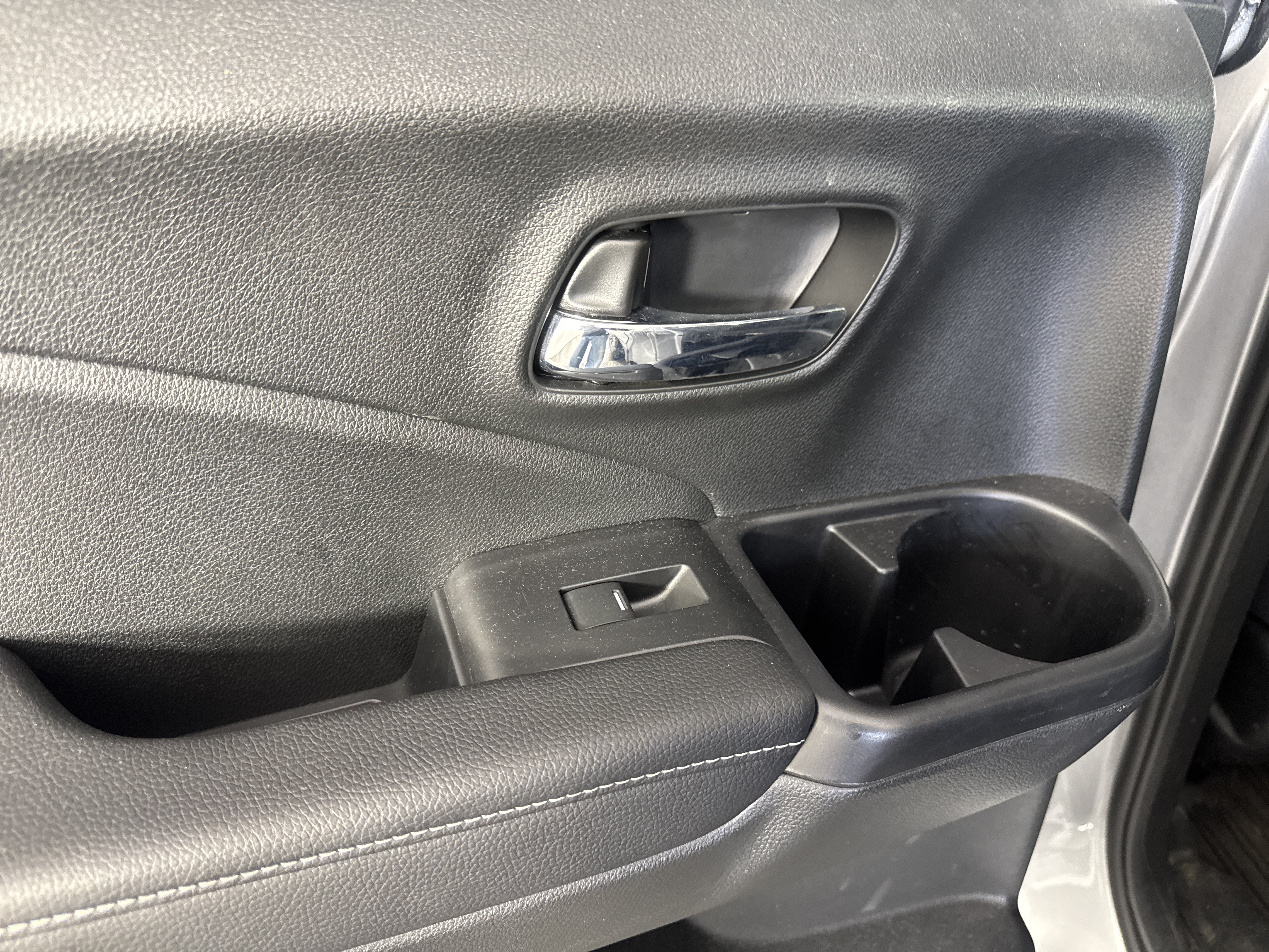 Used 2023 Honda Ridgeline Sport image 17