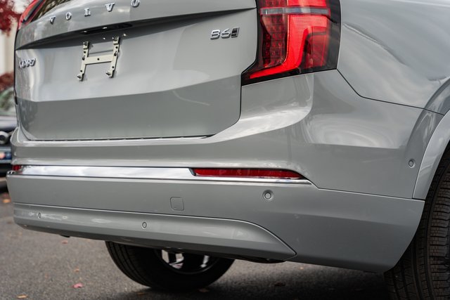 Used 2026 Volvo XC90 B6 Plus w/ Protection Package Premier AWD/4WD image 8