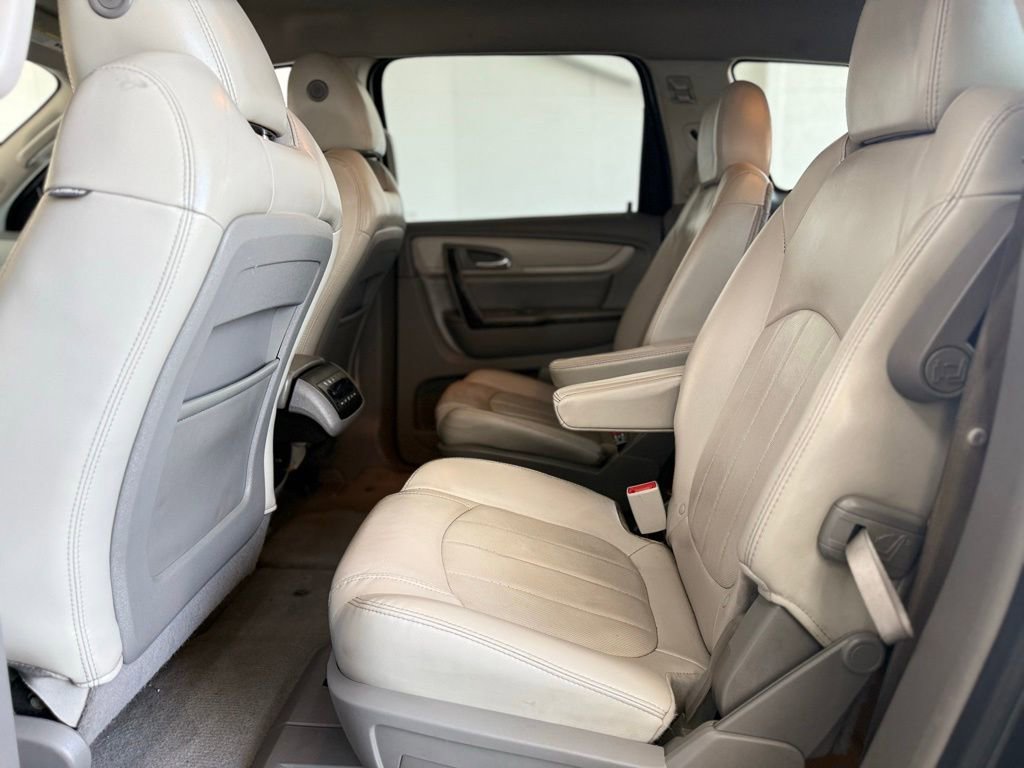 Used 2015 Chevrolet Traverse LTZ FWD image 18