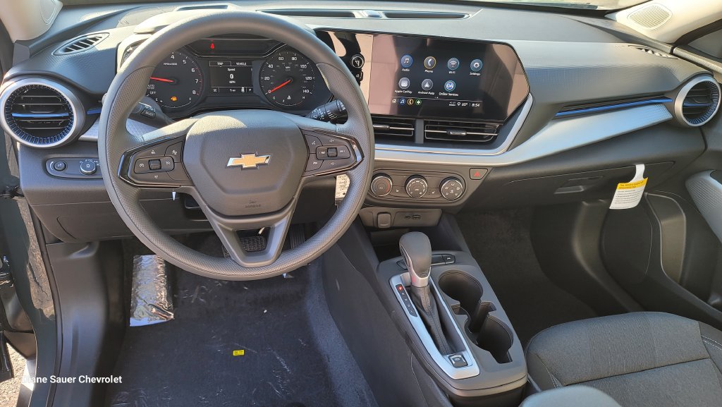 New 2026 Chevrolet Trax LS w/ LS Convenience Package FWD image 24