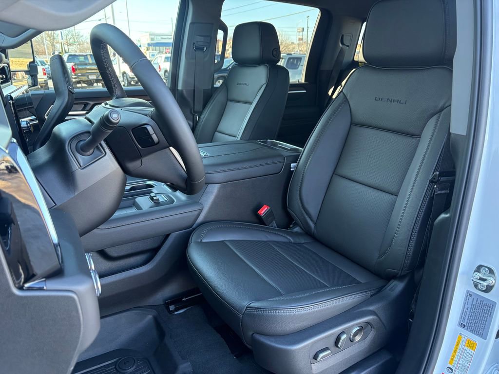 New 2026 GMC Sierra 2500 Denali w/ Denali Reserve Package AWD/4WD image 16