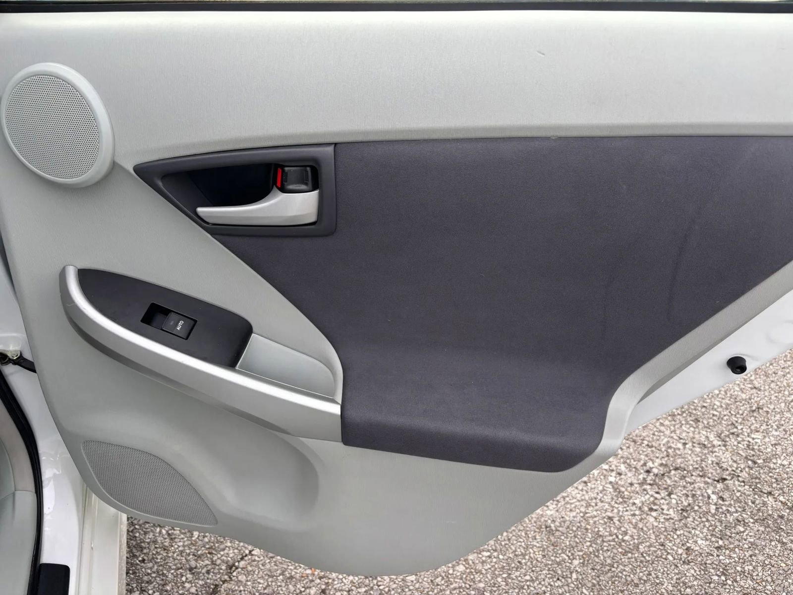 Used 2011 Toyota Prius Three w/ Solar Roof Pkg FWD image 18