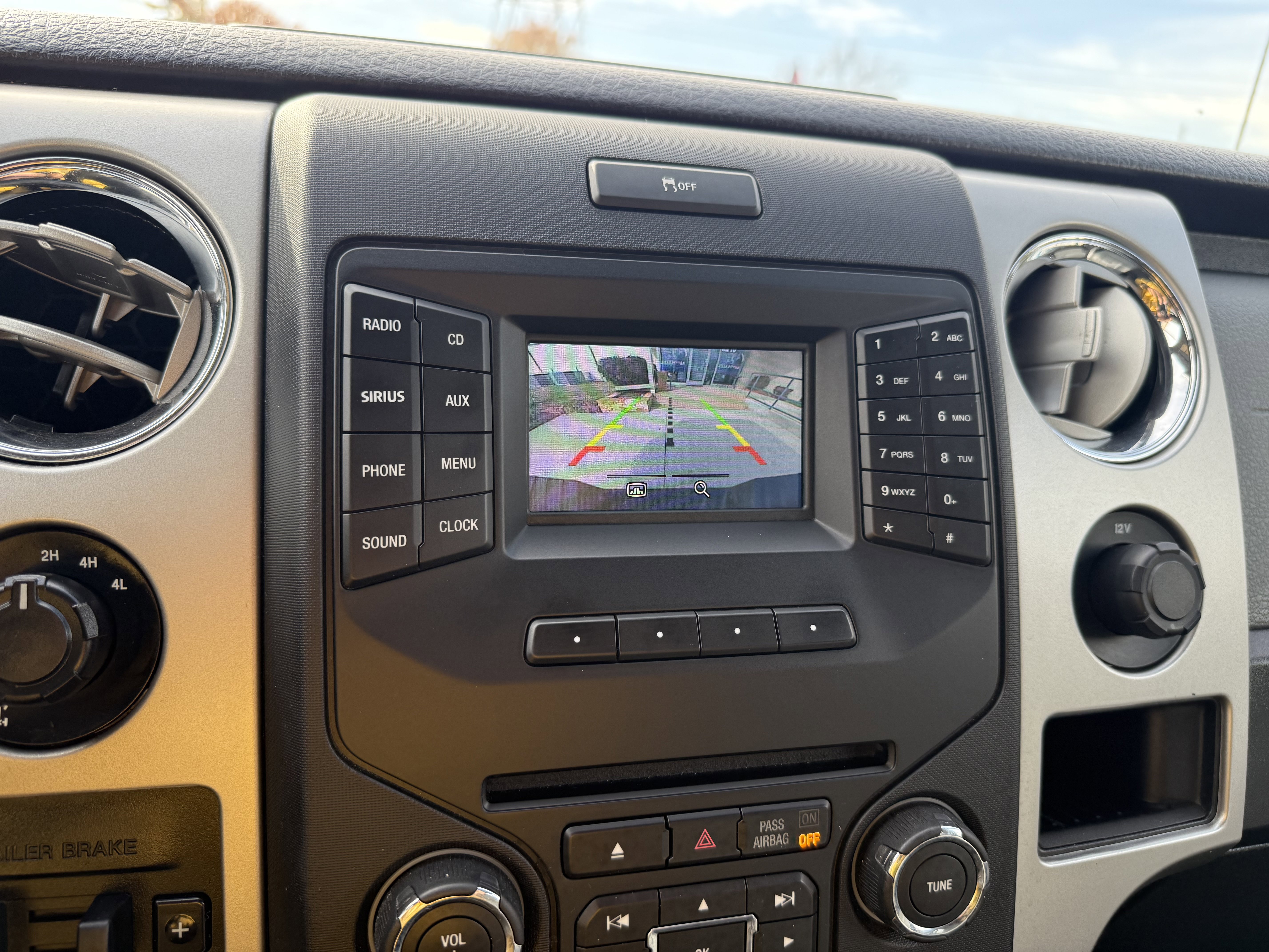 Used 2014 Ford F150 XLT w/ Equipment Group 302A Luxury image 15