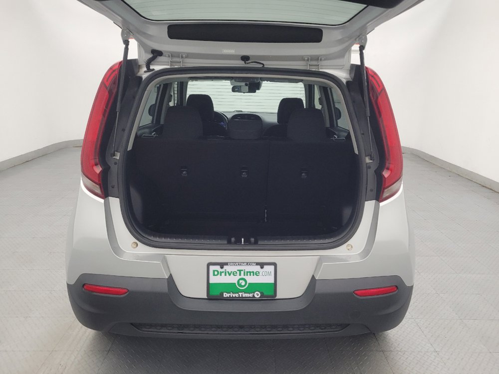 Used 2020 Kia Soul S FWD image 29