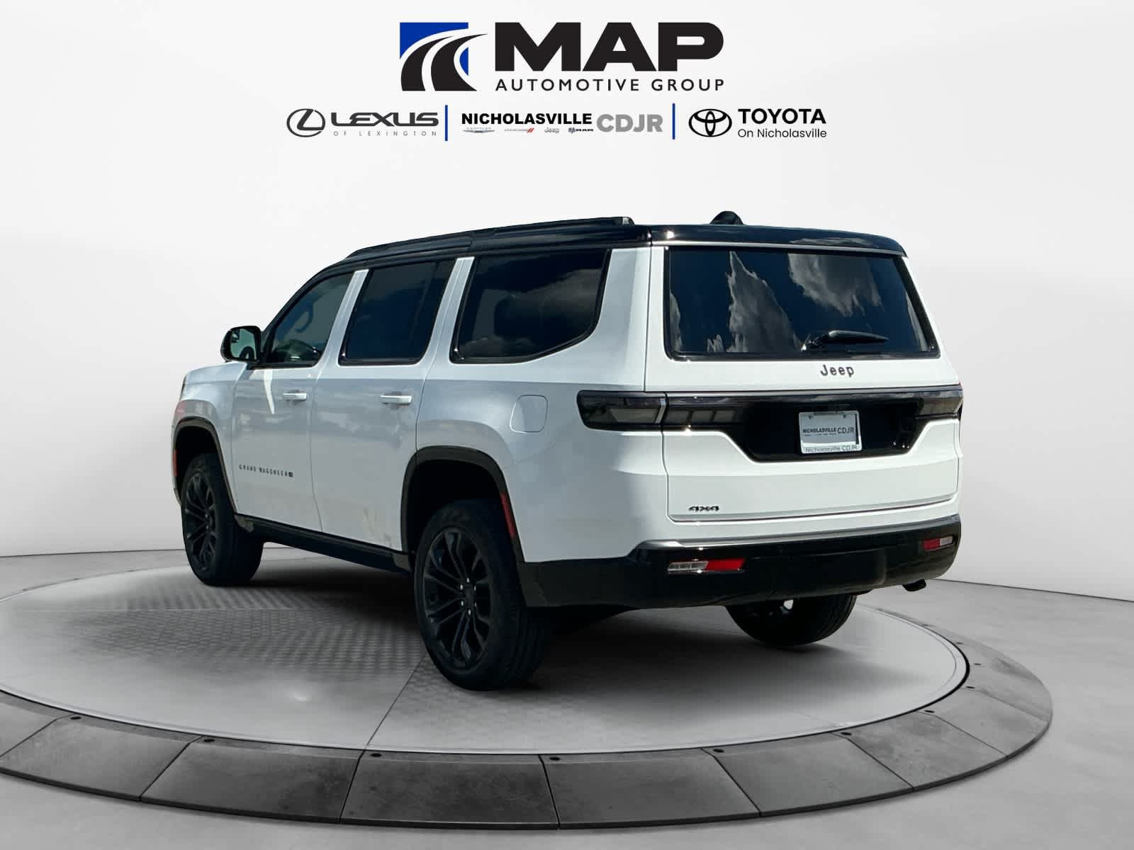 New 2026 Jeep Grand Wagoneer Summit w/ Rear Seat Video Group I AWD/4WD image 3