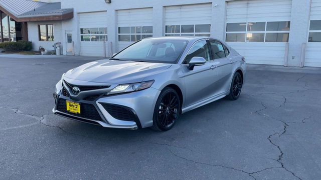 Used 2024 Toyota Camry XSE FWD image 5