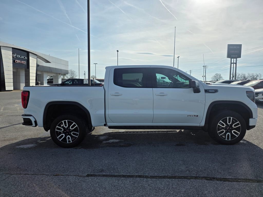 Used 2025 GMC Sierra 1500 AT4 w/ AT4 Premium Package image 8