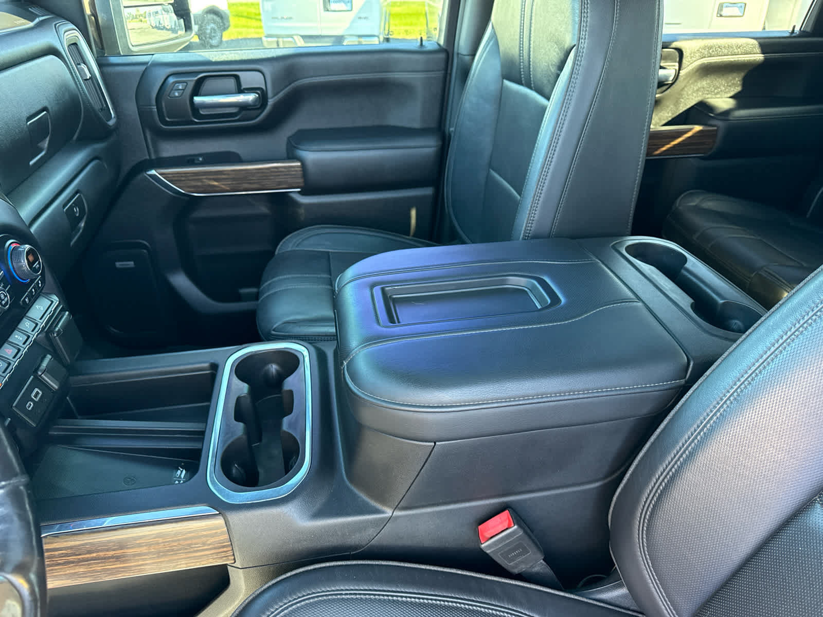 Certified 2020 Chevrolet Silverado 2500 High Country w/ Z71 Off-Road Package AWD/4WD image 21