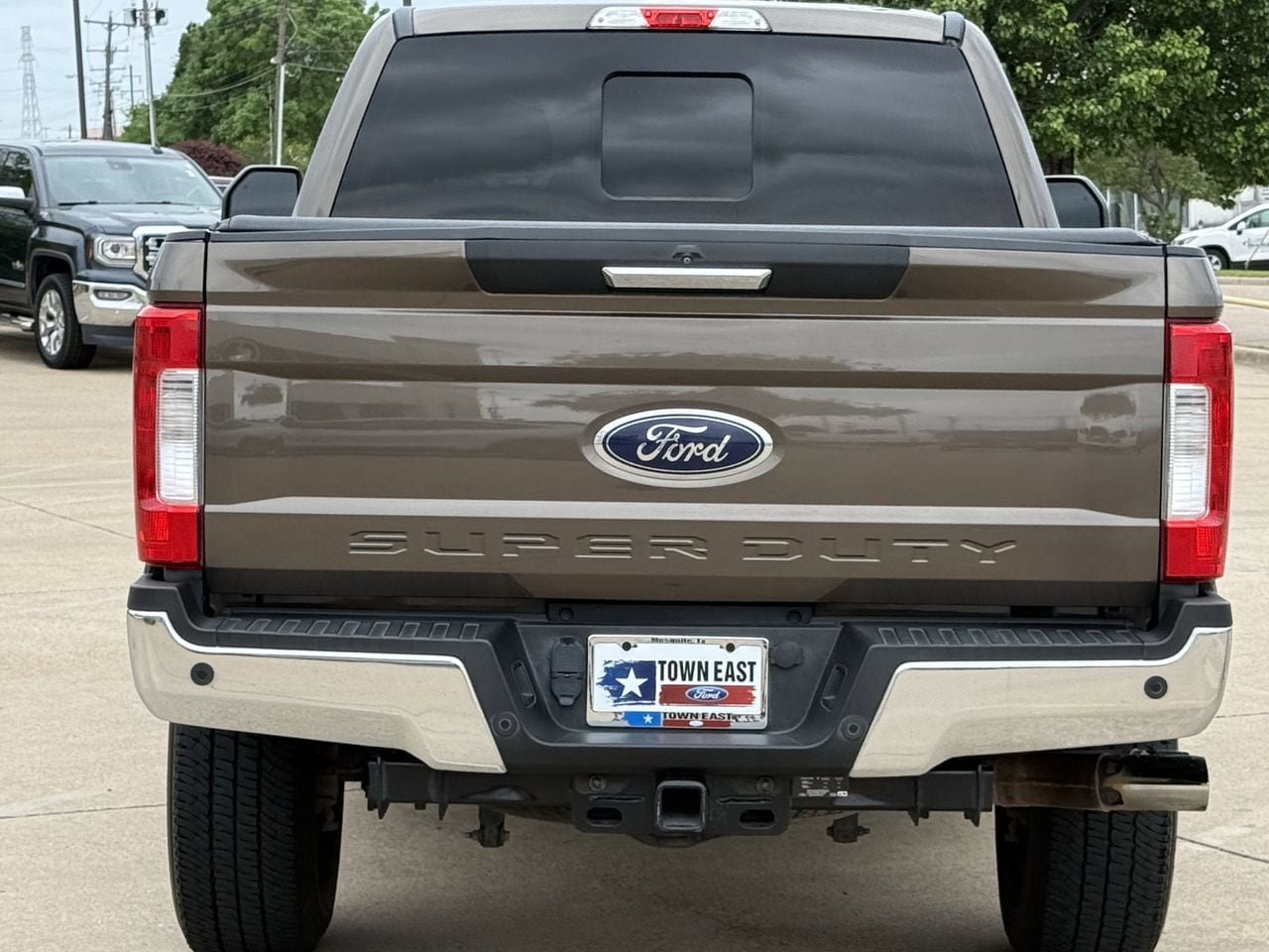 Certified 2017 Ford F250 XLT w/ XLT Premium Package AWD/4WD image 6