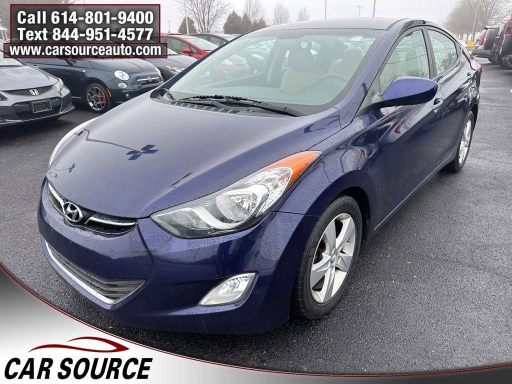 Used 2013 Hyundai Elantra GLS w/ Preferred Pkg image 2