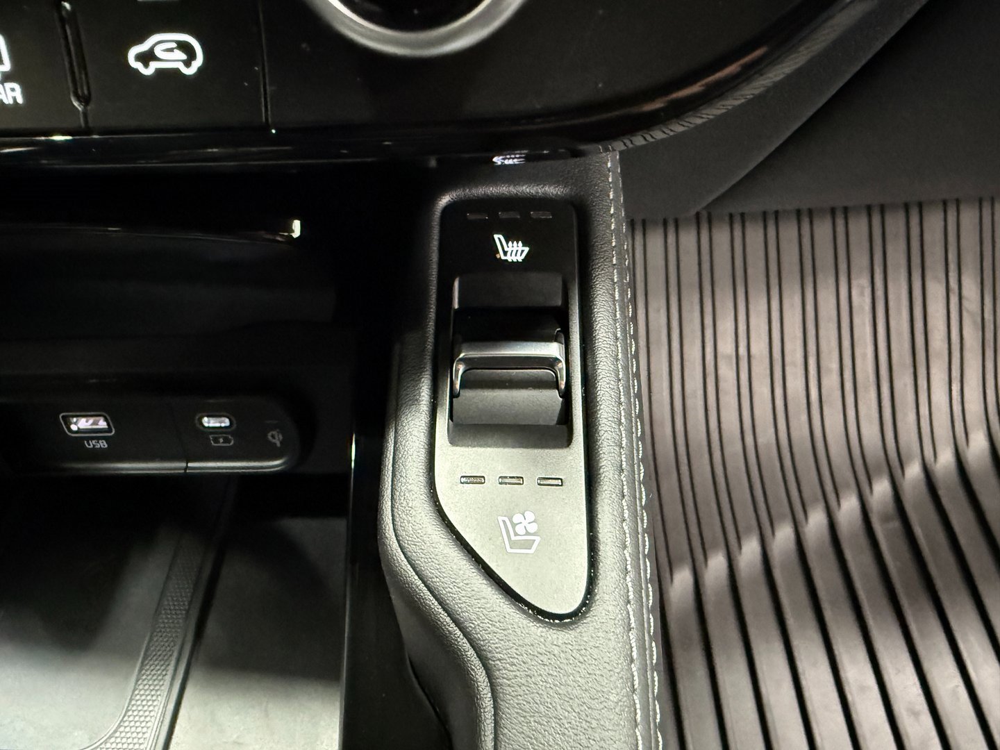 Used 2025 Kia Telluride SX Prestige X-Line image 32