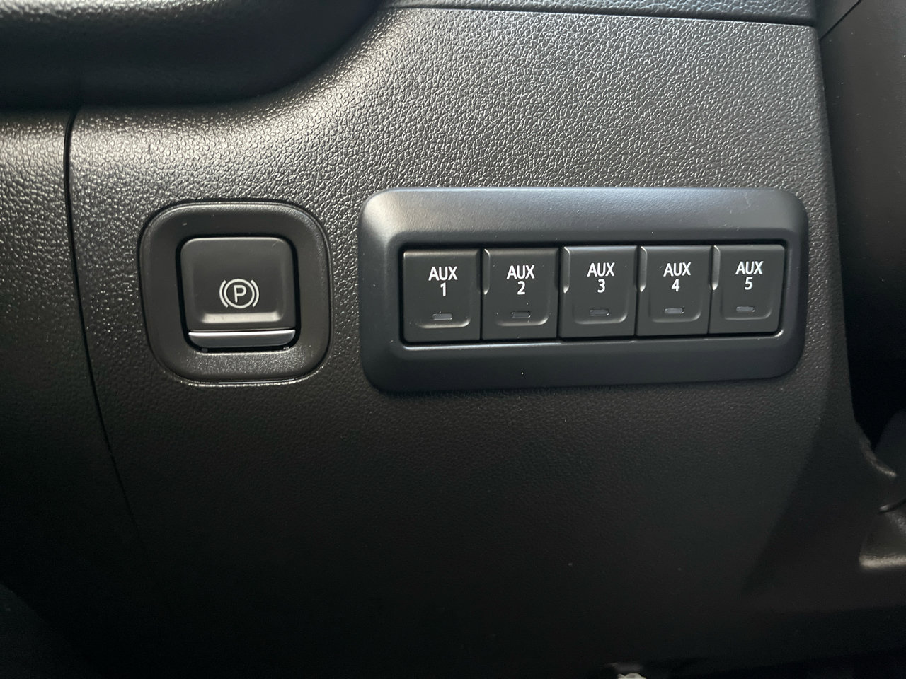 Used 2022 GMC Sierra 3500 Pro w/ Convenience Package image 42